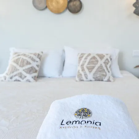 Lemonia Bridal With Jacuzzi Appartement *